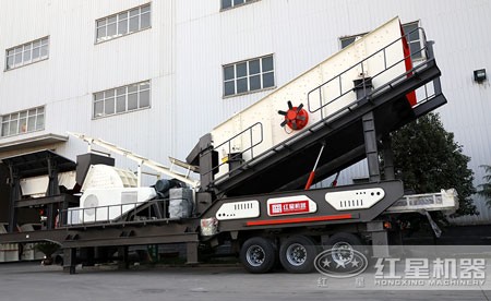 車載流動(dòng)錘式破碎機(jī)多少錢？產(chǎn)量多高？